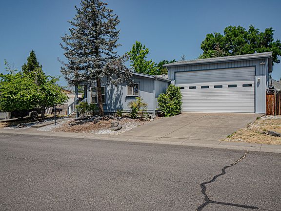 2nd image of 125 Osprey Dr