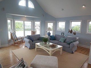 1st image of 207 Whilldin Ave