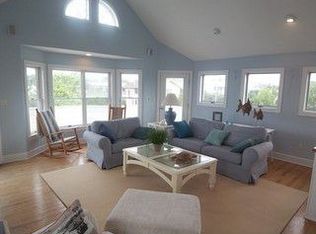 207 Whilldin Ave, Cape May Point, NJ 08212