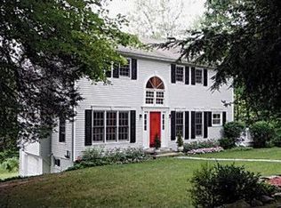 18 Rock Spring Ln, Ridgefield, CT 06879