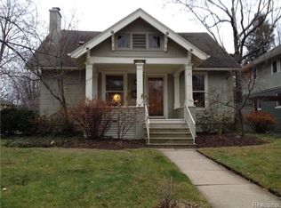 592 Oakland Ave, Birmingham, MI