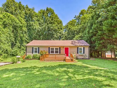 111 & 111A Drewsbury Dr, Greensboro, NC, 27455