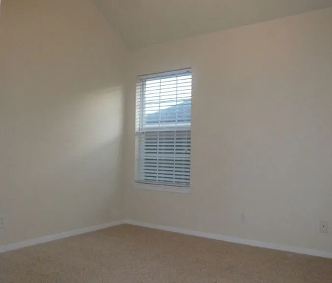 1903 Stonehenge Dr — Photo 10