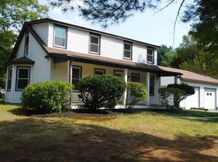 15 Pleasant St, Grafton, MA 01519