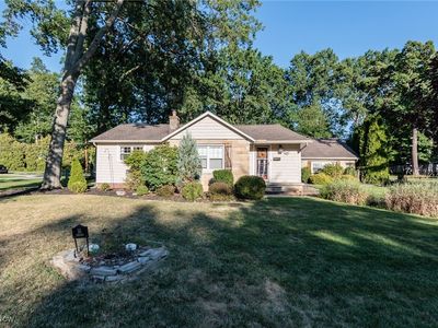 161 Tomahawk Dr, Avon Lake, OH, 44012