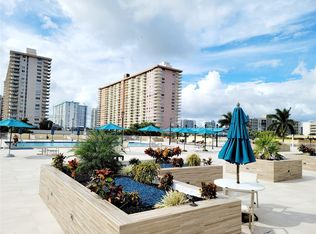 230 NE 174th St #315, North Miami Beach, FL 33160
