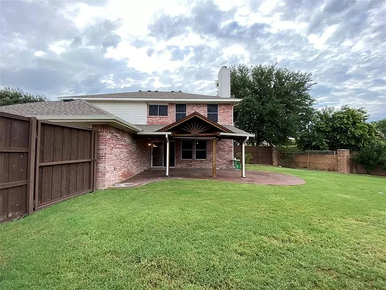 6315 Tara Ln — Photo 13