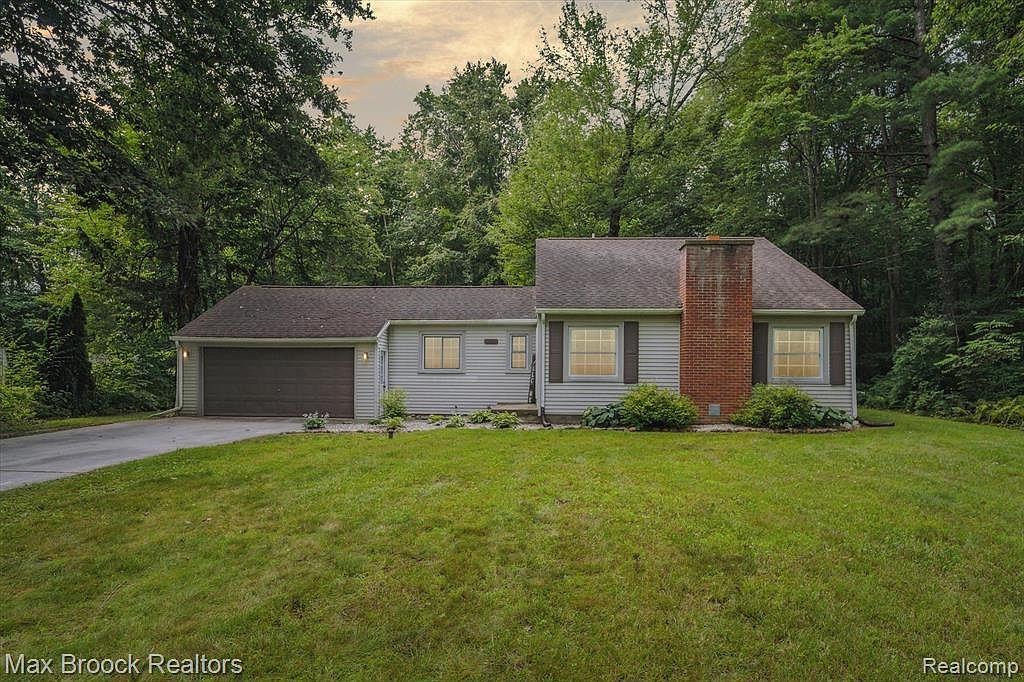 521 W Barnes Lake Rd, Columbiaville, MI 48421 Zillow