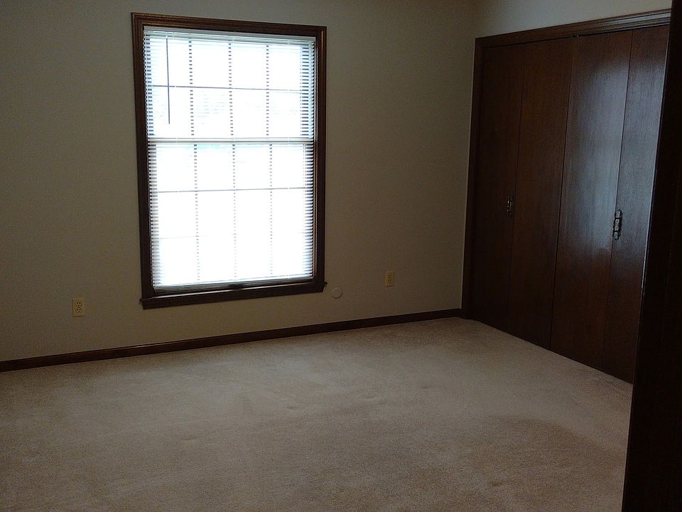 2nd image of 1638 Camellia Dr APT A2