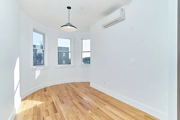 Rented by Keller Williams NYC | media 8