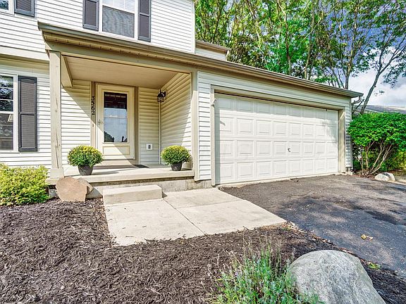 3rd image of 3562 Vintage Woods Dr