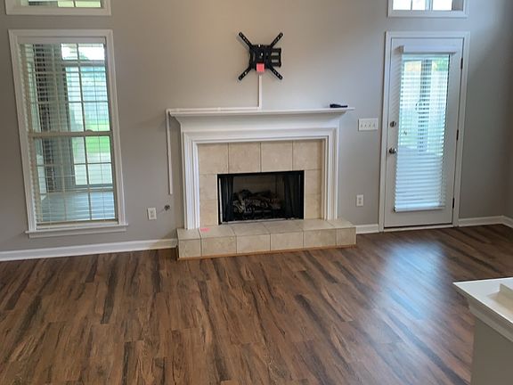 4th image of 106 Old Prestwick Ct