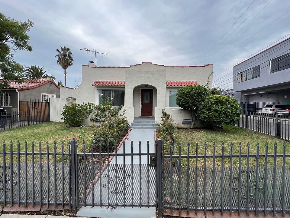 1st image of 647 N Curson Ave