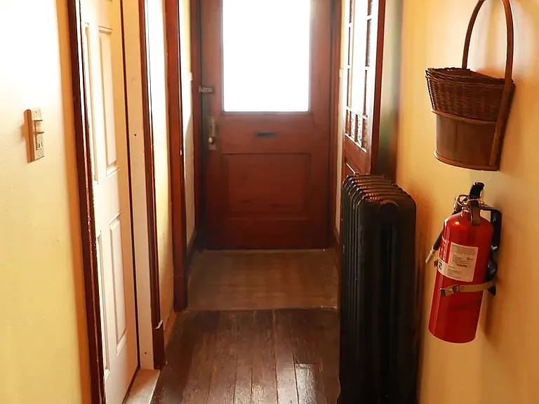 117 Green St #B — Photo 11