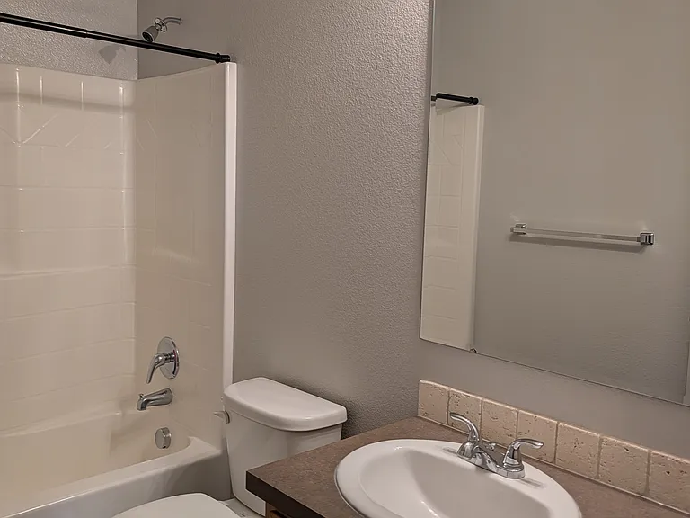 19543 Susquehanna Way — Photo 10