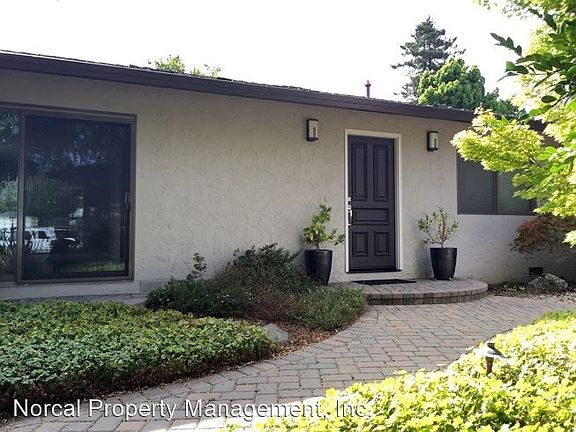 2nd image of 858 Groton Ct