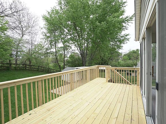 5th image of 124 Meadow Creek Dr