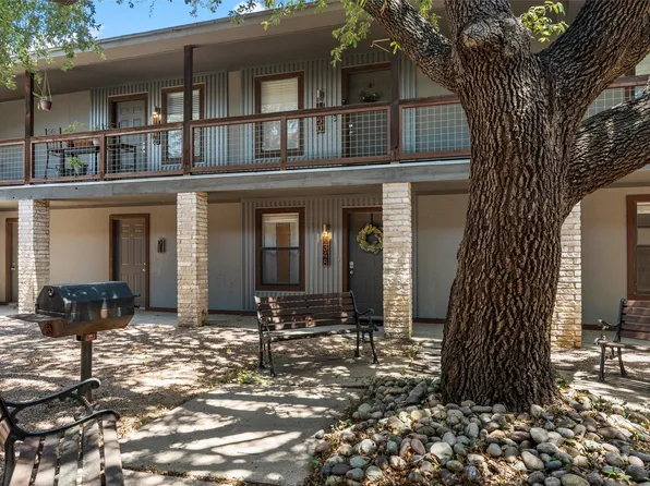 1348 S 12th St #15, Waco, TX 76706