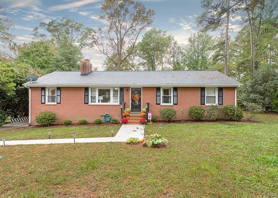 1st image of 8364 Burnside Dr