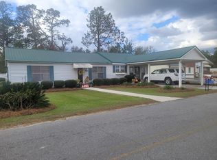 30 S McCrorie St, Baxley, GA 31513