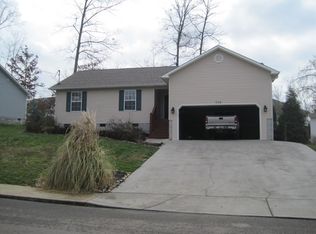710 Centeroak Dr, Knoxville, TN 37920