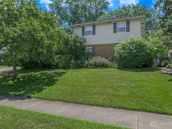 2nd image of 851 Weybridge Dr