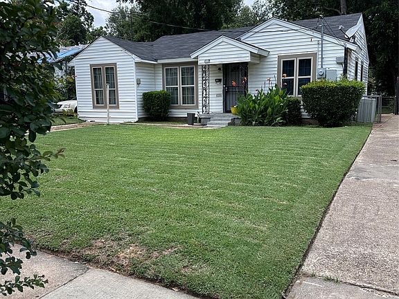 3rd image of 3115 Bertrand Ave
