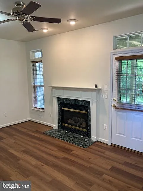 4 bed, 3.5 bath, 1648 sqft, $3,500 — Photo 2