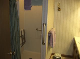 707 Riley Rd, Kendallville, IN 46755