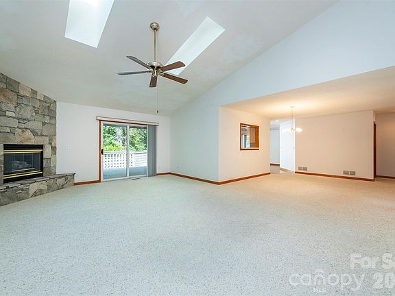 2nd image of 29 Hillcreek Dr