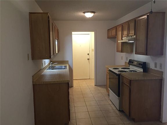 5th image of 3617 Hulen Park Cir