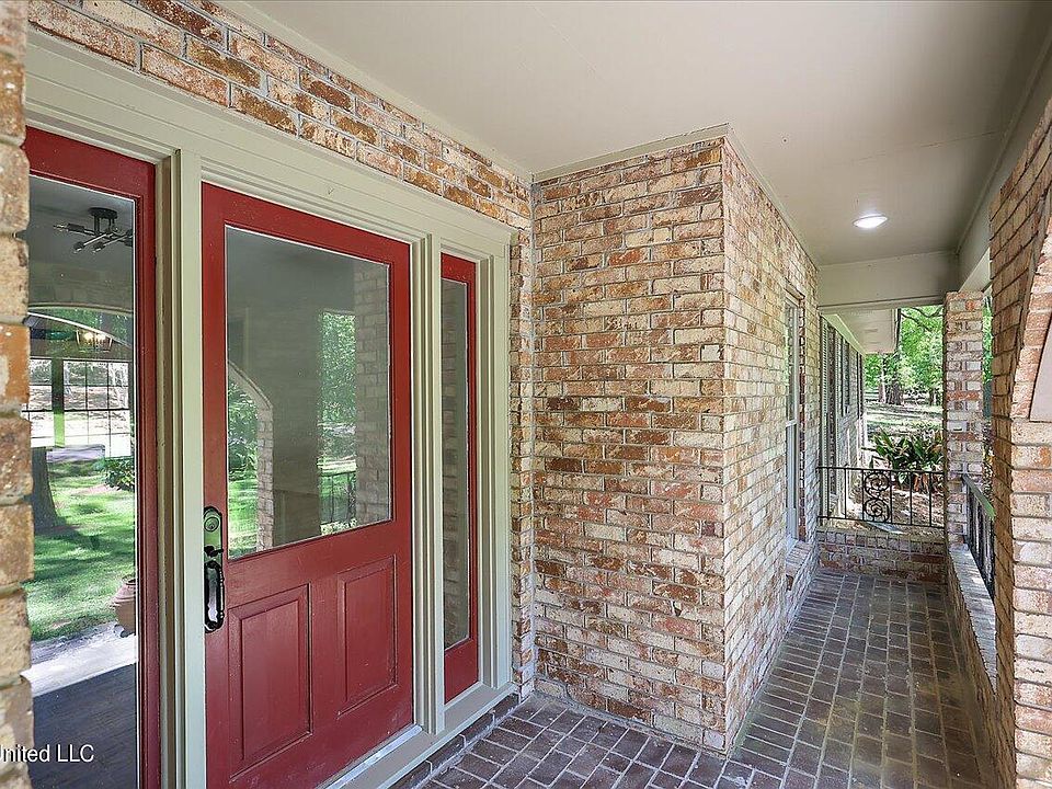 8 Sandalwood Dr, Madison, MS 39110 MLS 4045282 Zillow