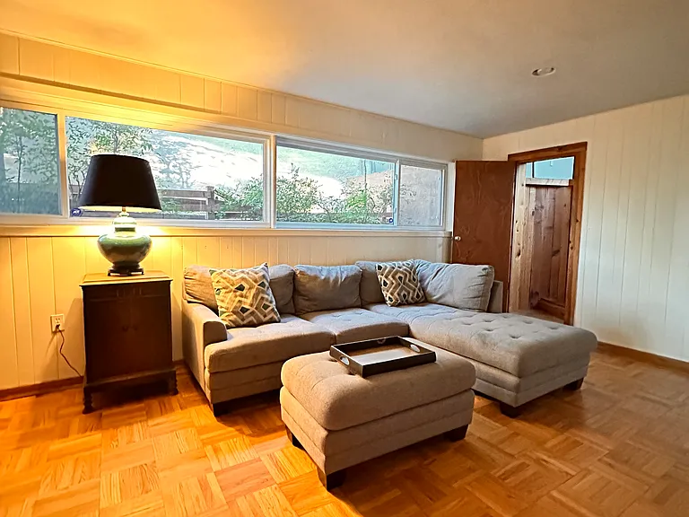 519 Bryn Mawr Dr SE — Photo 8