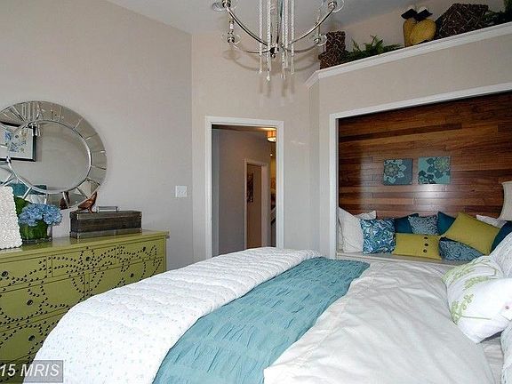 Barclay Berkshire Bedroom