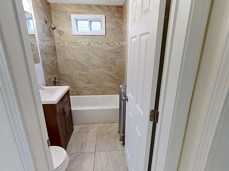 742 Washington St #1 — Photo 9