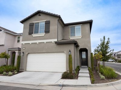 1450 E Via Dorata Way, Fresno, CA, 93730