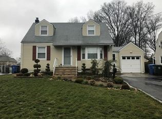 28 W Hill Rd, Colonia, NJ 07067