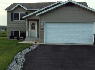 1733 Peach Dr NE, Sauk Rapids, MN 56379