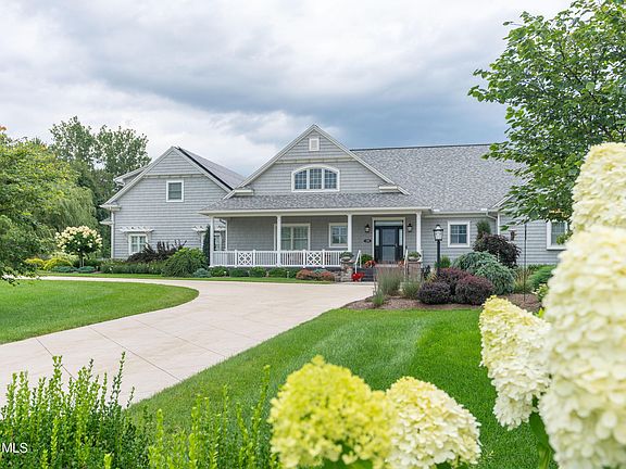 2nd image of 138 Elderberry Ln