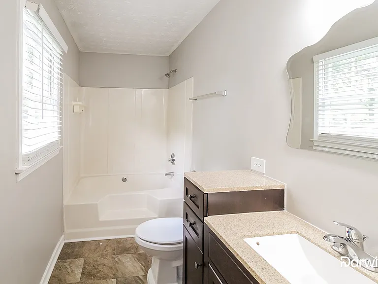 584 Cedar Ct — Photo 14