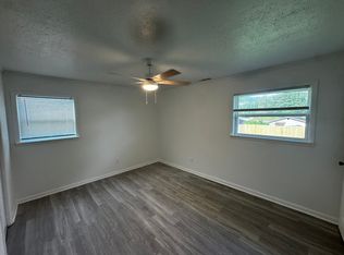 29 Fisher Ave, Clayton, GA 30525