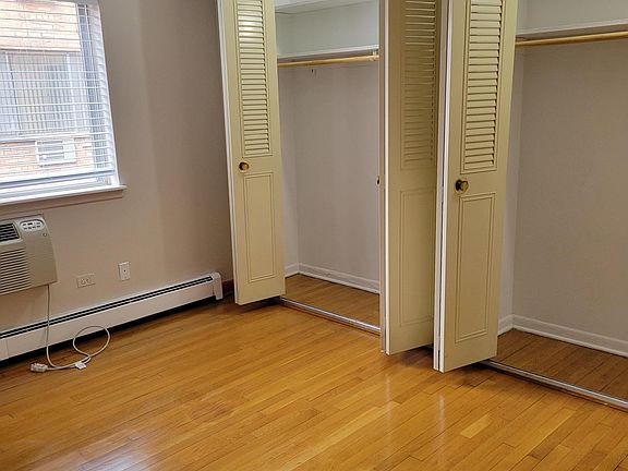5th image of 432 W Wellington Ave #405