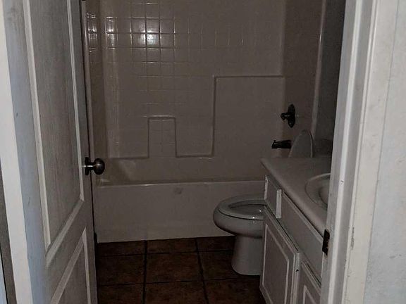 5th image of 15105 Brookside Ct
