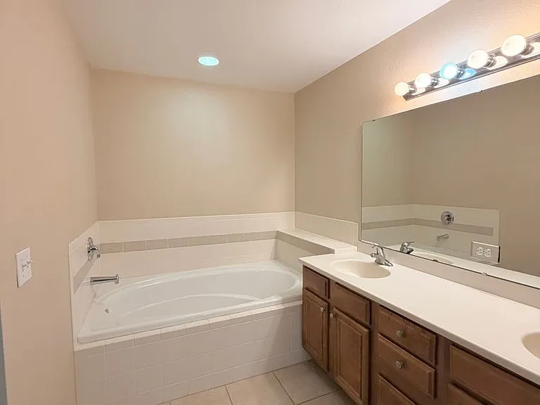 1320 Hendrix Rd #207 — Photo 40