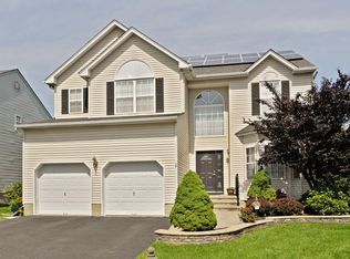 29 Kiser Ln, Bridgewater, NJ 08807