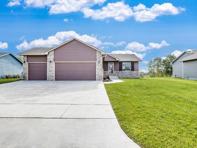 844 S Cattail Cir, Haysville, KS, 67060