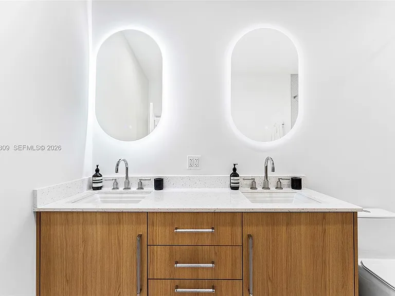 6145 La Gorce Dr — Photo 31