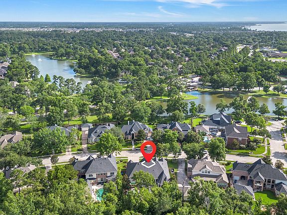4th image of 14211 Norhill Pointe Dr