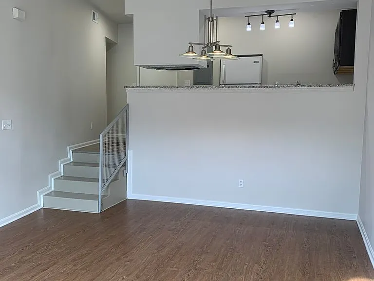 2745 Grinstead Dr #106 — Photo 7