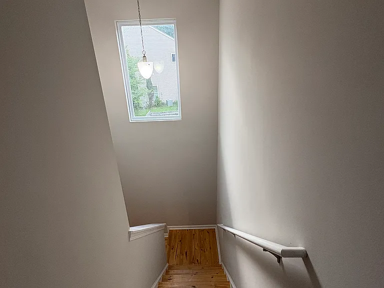 7047 Sonja Dr — Photo 11